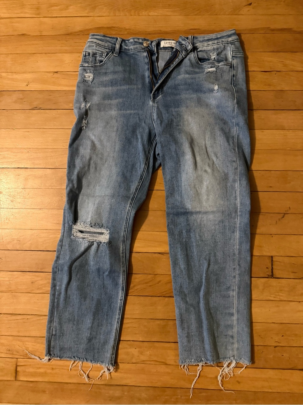 Light Blue Distressed Women’s Cropped Jeans